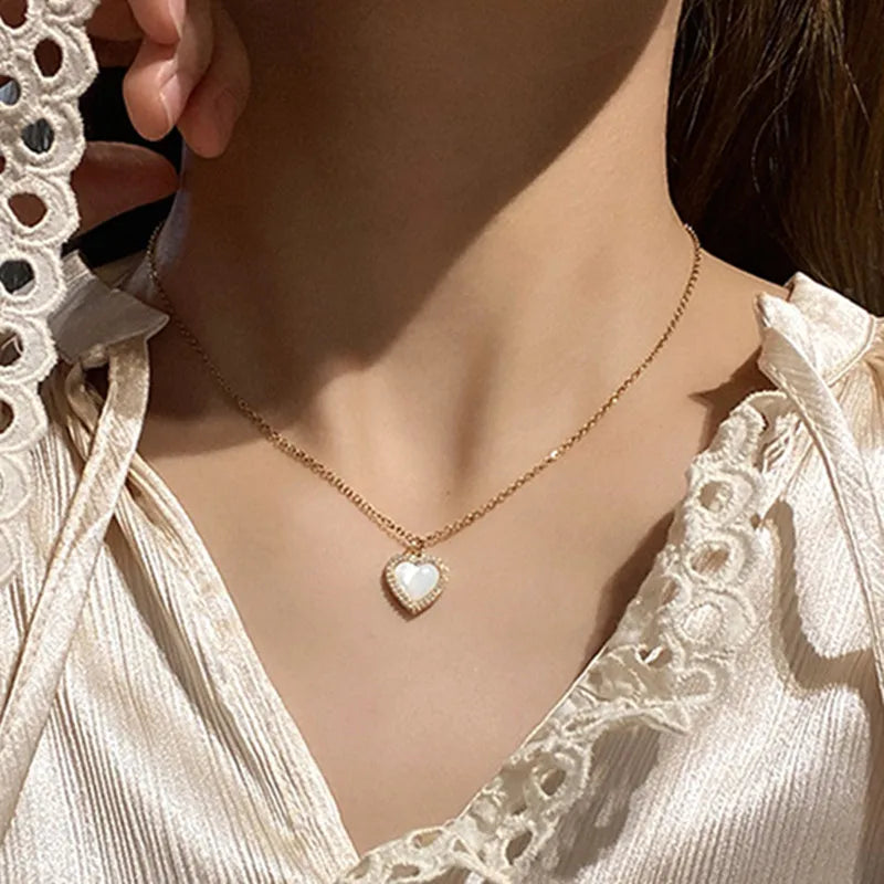 Coquette Layered Pearl Pendant Necklaces