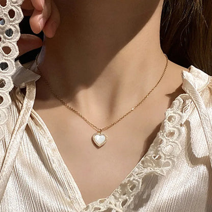 Coquette Layered Pearl Pendant Necklaces