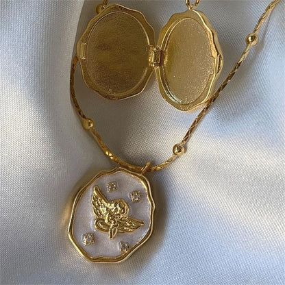 Elegant Angel Shell Photo Locket Necklace