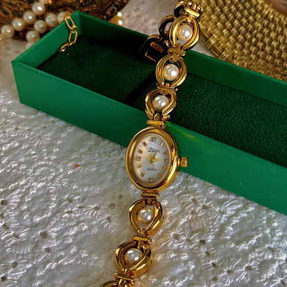 French Vintage Elegant Oval Face Pearl and Emerald Quartz Watch