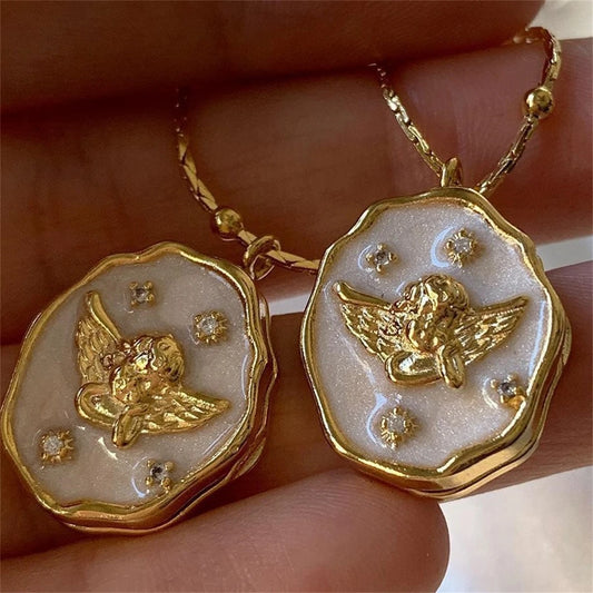 Elegant Angel Shell Photo Locket Necklace