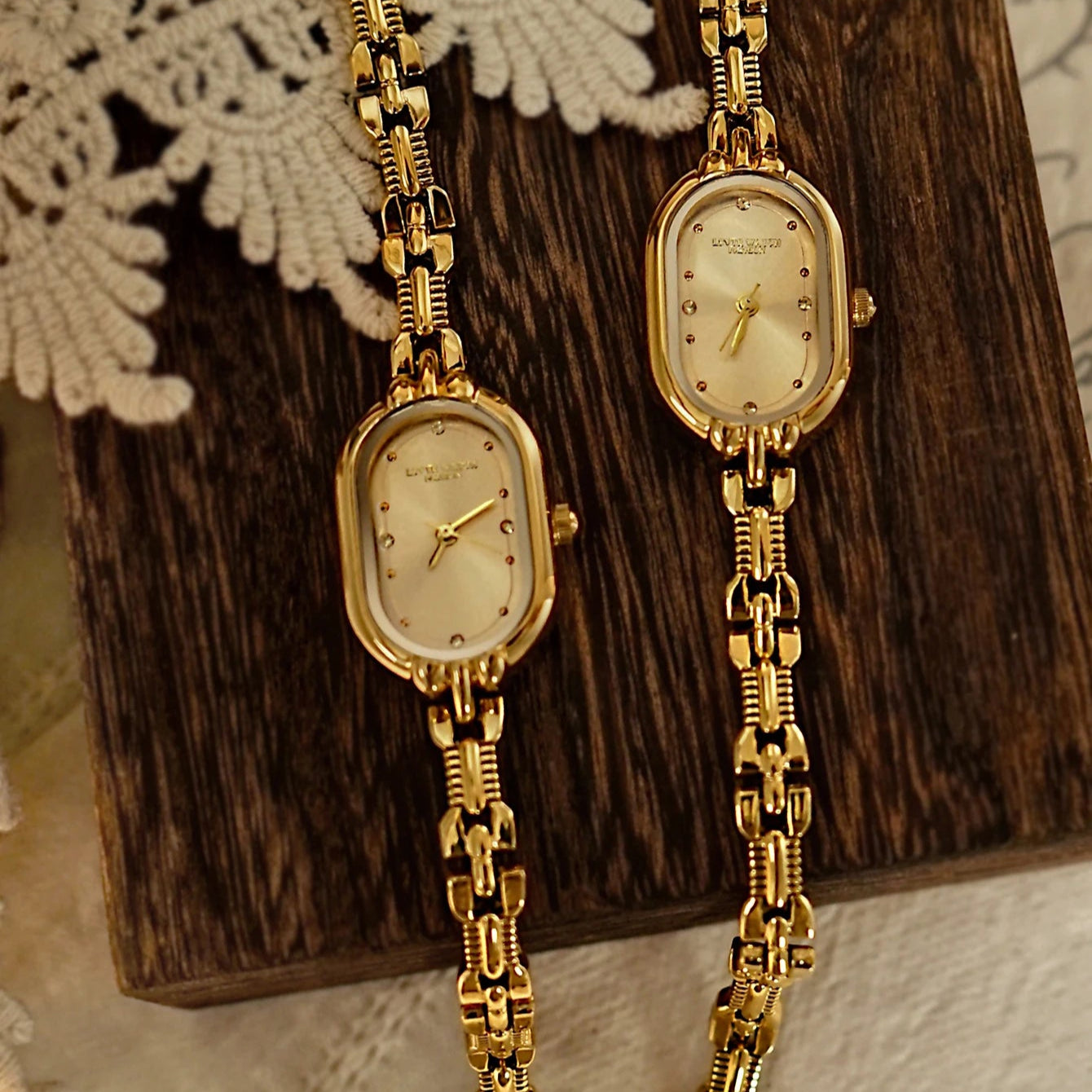 French Vintage Elegant Oval Face Gold Quartz Watch