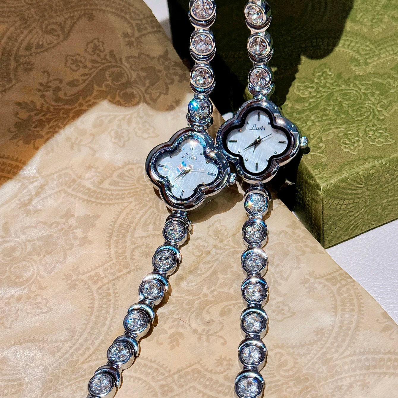 Four-Leaf Clover Flower Face Quartz Watch