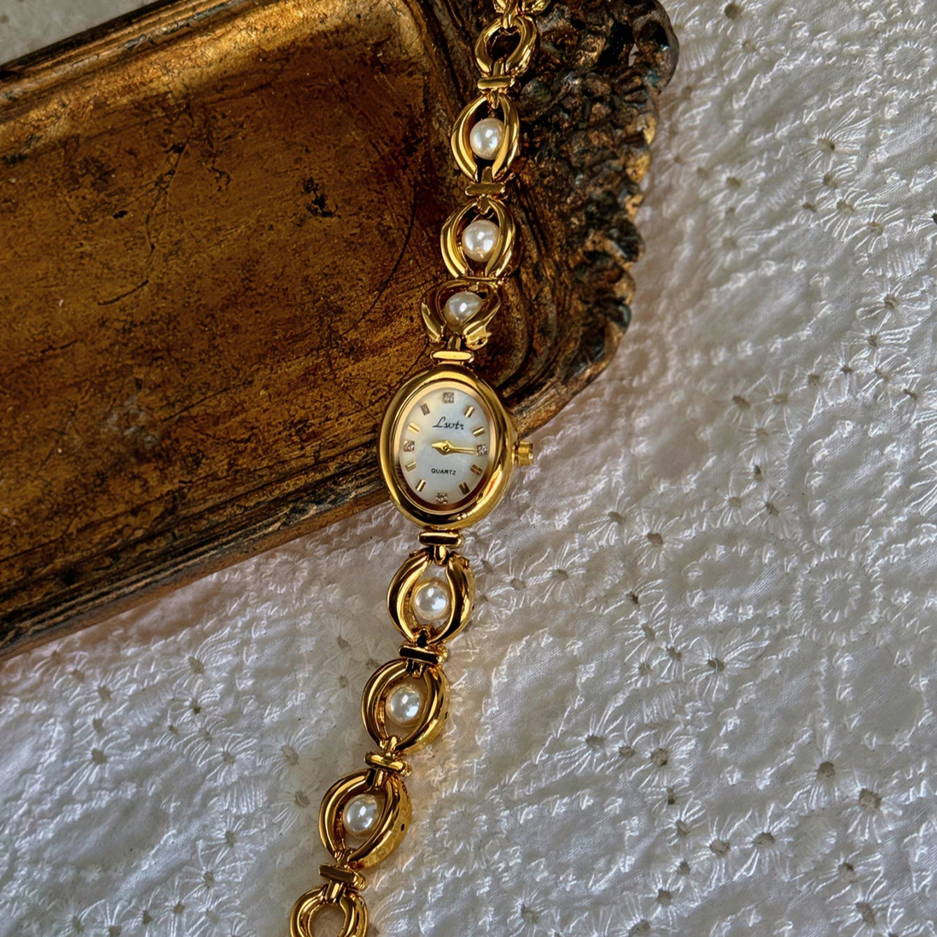 French Vintage Elegant Oval Face Pearl and Emerald Quartz Watch