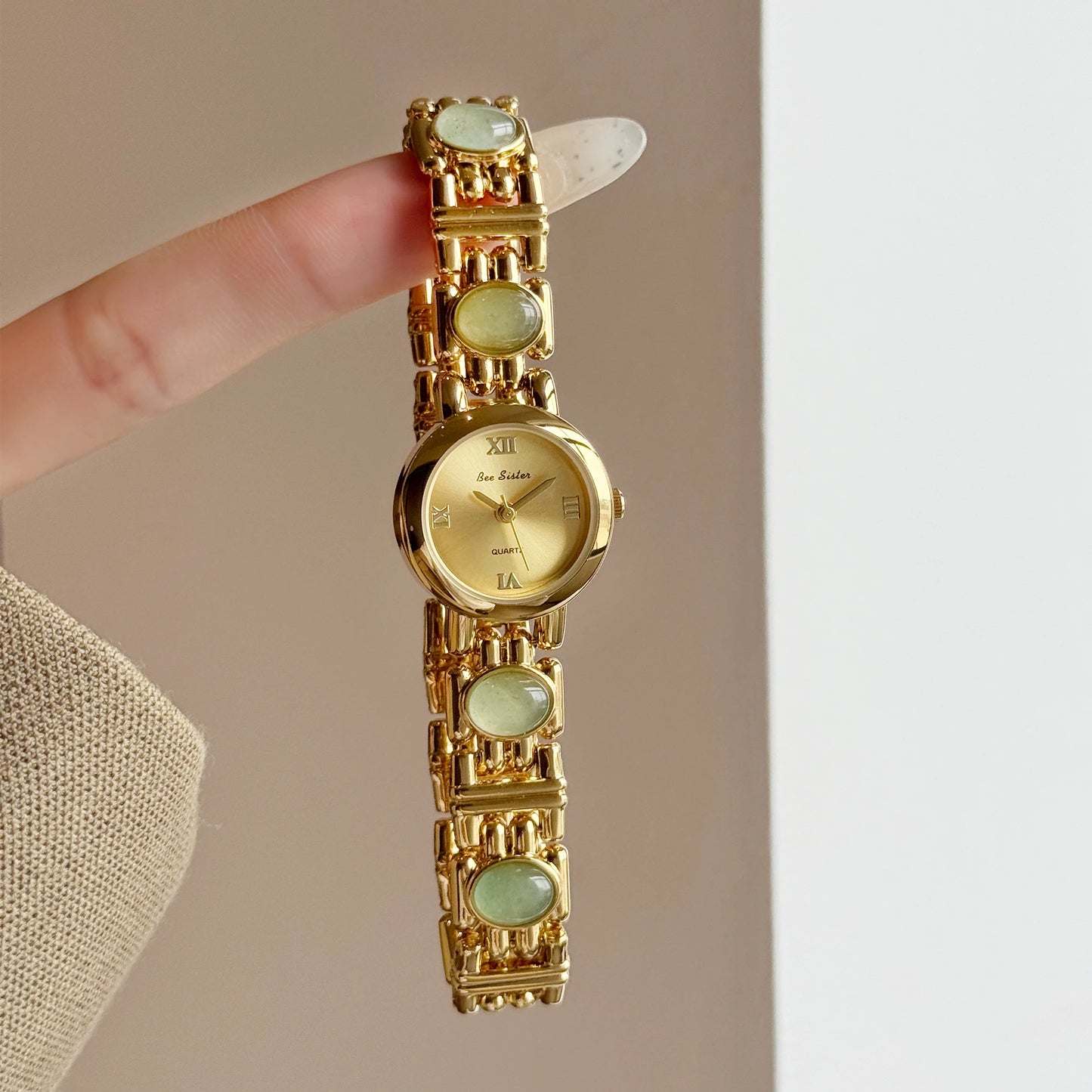 French Vintage Elegant Round Face Green Jade Quartz Watch